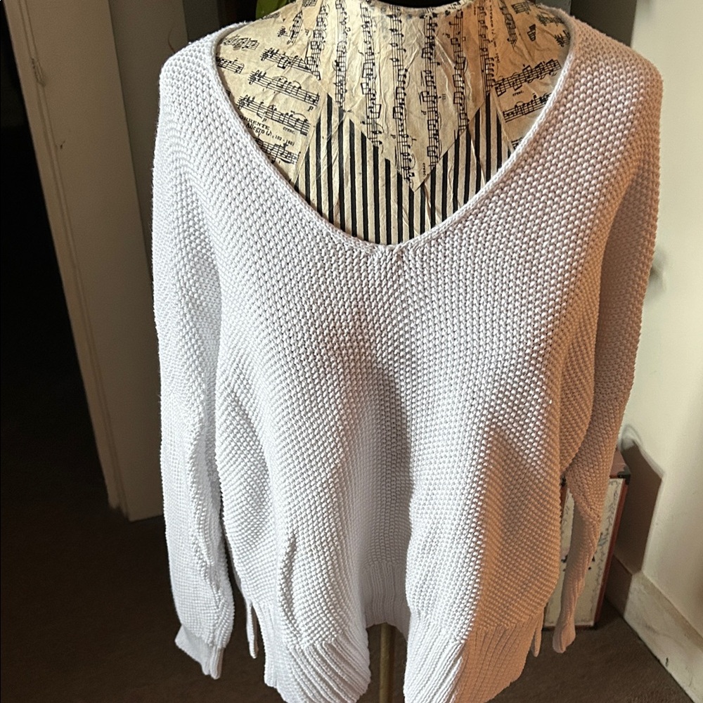 Lucky Brand Women's V-Neck Sweater - white